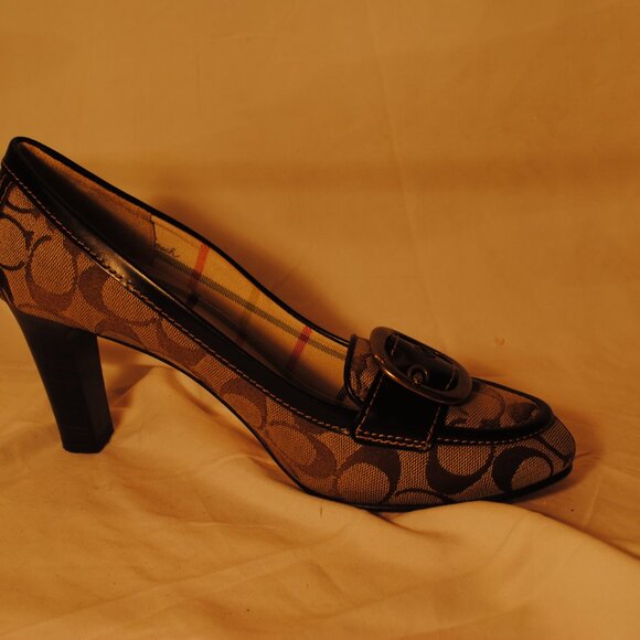 NIB COACH SZ 10B WOMENS 3 1/2IN HEEL PUMPS W/  FRONT BUCKLE - Picture 5 of 7